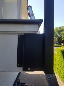 Steiger, poort, bloembak, bloembakken, plantenbak, plantenbak van staal, bloembak van staal, plantenbak op maat, bloembak op maat, bloembak cortenstaal, plantenbak cortenstaal, lamp, buitenlamp, lamp staal, lamp cortenstaal. Tuinscherm op maat, tuinschermen op maat, tuinscherm cortenstaal, tuinscherm staal, poorten van staal, poort op maat, voordeur portaal, overkapping van staal, tuinbank van staal en hout, tuintafel staal en hout. Cortenstaal tuinartikelen, Stalen tuinartikelen, tuin op maat.bordes staal, bordes cortenstaal, windscherm, staal op maat, cortenstaal op maat. Tuinverlichting, tuinverlichting op maathoreca, terras, fietsenstalling van staal, cortenstaal, balkon