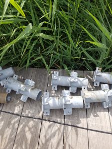 terras op het water, Steiger, poort, bloembak, bloembakken, plantenbak, plantenbak van staal, bloembak van staal, plantenbak op maat, bloembak op maat, bloembak cortenstaal, plantenbak cortenstaal, lamp, buitenlamp, lamp staal, lamp cortenstaal. Tuinscherm op maat, tuinschermen op maat, tuinscherm cortenstaal, tuinscherm staal, poorten van staal, poort op maat, voordeur portaal, overkapping van staal, tuinbank van staal en hout, tuintafel staal en hout. Cortenstaal tuinartikelen, Stalen tuinartikelen, tuin op maat.bordes staal, bordes cortenstaal, windscherm, staal op maat, cortenstaal op maat. Tuinverlichting, tuinverlichting op maathoreca, terras, fietsenstalling van staal, cortenstaal