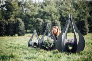 Bloembak of vuurkorf druppel, Tuinontwerp, tuinieren, plantenbak, bloemen, planten, tuinarchitect, tuinaanleg, siebendesign