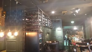 Interieur, interieurstylist, interieurarchitect, horeca interieur, horeca, winkel winkelinterieur, bar voetsteps, flessenhemel, flessenrek, baropbouw, tafel, tafels, balustrade, balustrade op maat, design, interieurontwerp, café, bar, hotel, restaurant, wijnkast, wijnrek, industrieel wijnrek, industriële wijnkast, horeca aankleding, industrieel kledingrek, broekenwand, broekenkast, industriële kledingrekken, kassa, vitrine, vitrinekast, zwart staal, staal op maat, op maat gemaakt, gecoat, 3d tekeningen, interieurbouw, interieur op maat, tafelpoten, barkruk, glazenrek, paskamer, design, staal, RVS, kast van staal, stalen deuren, deuren van staal, deuren van staal en glas, ontwerp, op maat, trap, aankleding, industriële wijnkast, industrieel wijnrek, windscherm, terras, fietsenrek, fietsenhok, lamp, lampen, verlichting, rek,
