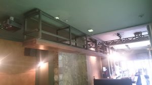 Interieur, interieurstylist, interieurarchitect, horeca interieur, horeca, winkel winkelinterieur, bar voetsteps, flessenhemel, flessenrek, baropbouw, tafel, tafels, balustrade, balustrade op maat, design, interieurontwerp, café, bar, hotel, restaurant, wijnkast, wijnrek, industrieel wijnrek, industriële wijnkast, horeca aankleding, industrieel kledingrek, broekenwand, broekenkast, industriële kledingrekken, kassa, vitrine, vitrinekast, zwart staal, staal op maat, op maat gemaakt, gecoat, 3d tekeningen, interieurbouw, interieur op maat, tafelpoten, barkruk, glazenrek, paskamer, design, staal, RVS, kast van staal, stalen deuren, deuren van staal, deuren van staal en glas, ontwerp, op maat, trap, aankleding, industriële wijnkast, industrieel wijnrek, windscherm, terras, fietsenrek, fietsenhok, lamp, lampen, verlichting, rek,