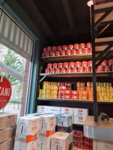 Horeca interieur op maat Siebendesign maatwerk Pizzani Geldrop pizza vakmanschap industrieel interieur