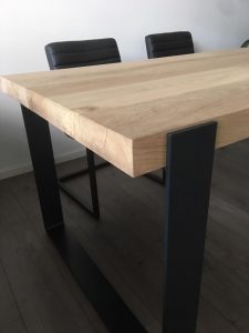 Industriële tafelpoten, Visgraat tafel, eetkamertafel, tafel, x poten van staal, matrix tafelpoot van staal, H tafelpoot van staal, stalen tafelpoten, stalen tafelpoot op maat. Eetkamertafel op maat, tafel op maat. Eiken tafel, boomstam tafel, ovale tafel, zwarte tafel. Tafel met stalen rand, zwart tafel, vergadertafel, salontafel, industriële tafel, stalen tafelpoten op maat, maatwerk tafel