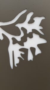 Staal op maat. Lampen, verlichting, bloembakken, lampen op maat, verlichting op maat, tuinlamp, tuinverlichting, tuinlamp op maat, tuinverlichting op maat, bloembakken, plantenbak, plantenbak van staal, bloembak van staal, plantenbak op maat, bloembak op maat, bloembak cortenstaal, plantenbak cortenstaal, lamp, buitenlamp, lamp staal, lamp cortenstaal. Tuinscherm op maat, tuinschermen op maat, tuinscherm cortenstaal, tuinscherm staal, poorten van staal, poort op maat, voordeur portaal, overkapping van staal, tuinbank van staal en hout, tuintafel staal en hout. Cortenstaal tuinartikelen, Stalen tuinartikelen, tuin op maat.bordes staal, bordes cortenstaal, windscherm, staal op maat, cortenstaal op maat. Tuinverlichting, tuinverlichting op maathoreca, terras, fietsenstalling van staal, cortenstaal, sculpturen van staal, sculpturen in tuin, kunst in tuin, buiten sculpturen, lamp boom, sieben design, lasercut