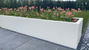 Witte platenbakken van staal op maat, Siebendesign.nl