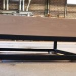 Industriële tafelpoten, Visgraat tafel, eetkamertafel, tafel, x poten van staal, matrix tafelpoot van staal, H tafelpoot van staal, stalen tafelpoten, stalen tafelpoot op maat. Eetkamertafel op maat, tafel op maat. Eiken tafel, boomstam tafel, ovale tafel, zwarte tafel. Tafel met stalen rand, zwart tafel, vergadertafel, salontafel, industriële tafel, stalen tafelpoten op maat, maatwerk tafel