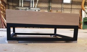 Industriële tafelpoten, Visgraat tafel, eetkamertafel, tafel, x poten van staal, matrix tafelpoot van staal, H tafelpoot van staal, stalen tafelpoten, stalen tafelpoot op maat. Eetkamertafel op maat, tafel op maat. Eiken tafel, boomstam tafel, ovale tafel, zwarte tafel. Tafel met stalen rand, zwart tafel, vergadertafel, salontafel, industriële tafel, stalen tafelpoten op maat, maatwerk tafel