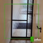 Taatsdeur met Canale glas op maat. Modern, retro en functioneel. By Siebendesign.nl