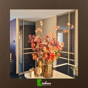 Twee taatsdeuren in één ruimte.