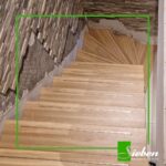 Stalen trap met eiken treden op maat gemaakt door Siebendesign.nl. Voor al uw interieurprojecten met staal. We helpen u graag met mogelijk maken wat onmogelijk lijkt. Stalen deuren, taatsdeuren van staal, keuken opbergrek, wandkasten , tafels en stalen tafelpoten en meer