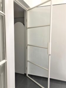 Wit Stalen Deuren, Siebendesign.nl, Scharnierdeuren Van Staal, Maatwerk Stalen Deuren Wit