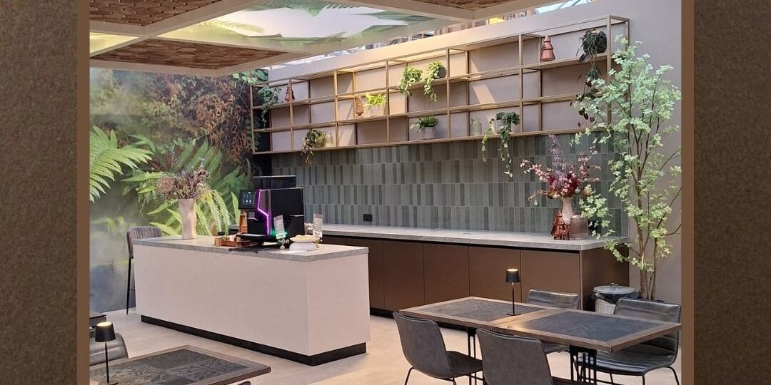 Wandkast op maat Siebendesign ism Maïs interieur