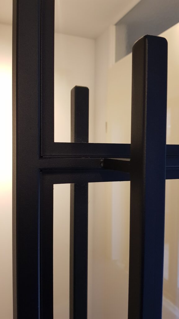 Deuren van staal, maatwerk deuren van staal, stalen deuren, op maat gemaakt, taatsdeuren van staal, stalen taatsdeuren, stalen deuren, stalen deuren met stalen kozijn, stalen deuren met magneetsluiting, Deuren van staal in kozijn, stalen deur 4 vlakken, stalen deuren zwart, stalen deuren wit, stalen deur zwart, stalen deur wit, stalen deur op maat magneetsluiting, Deuren van staal magneetsluiting, deuren en kozijnen van staal, handwerk stalen deuren op maat, sieben design