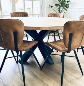 Industriële tafelpoten, Visgraat tafel, eetkamertafel, tafel, x poten van staal, matrix tafelpoot van staal, H tafelpoot van staal, stalen tafelpoten, stalen tafelpoot op maat. Eetkamertafel op maat, tafel op maat. Eiken tafel, boomstam tafel, ovale tafel, zwarte tafel. Tafel met stalen rand, zwart tafel, vergadertafel, salontafel, industriële tafel, stalen tafelpoten op maat, maatwerk tafel